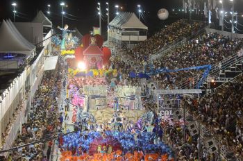 Carnaval no Brasil começa em Vitória e torna a folia uma das ... - Folha Vitória