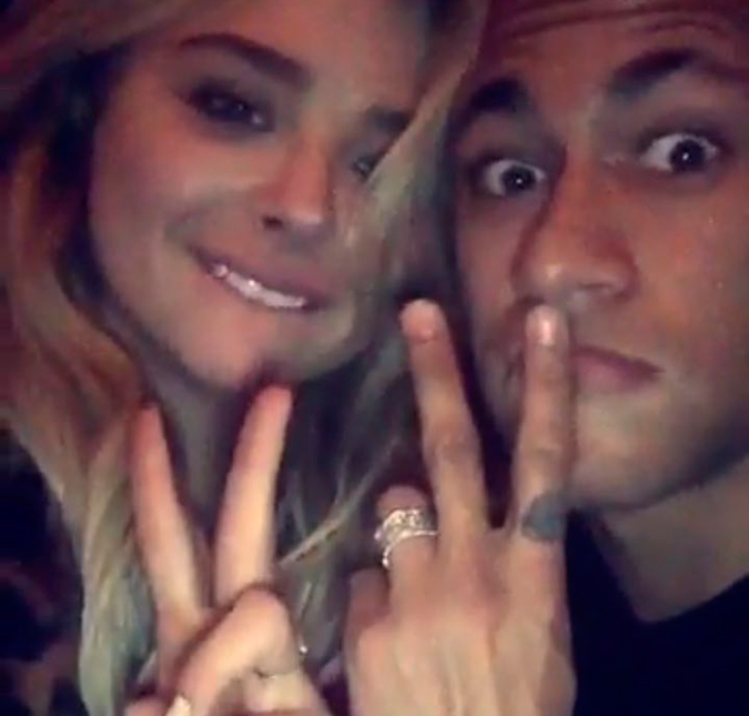 Neymar acende suspeitas de namoro com atriz americana