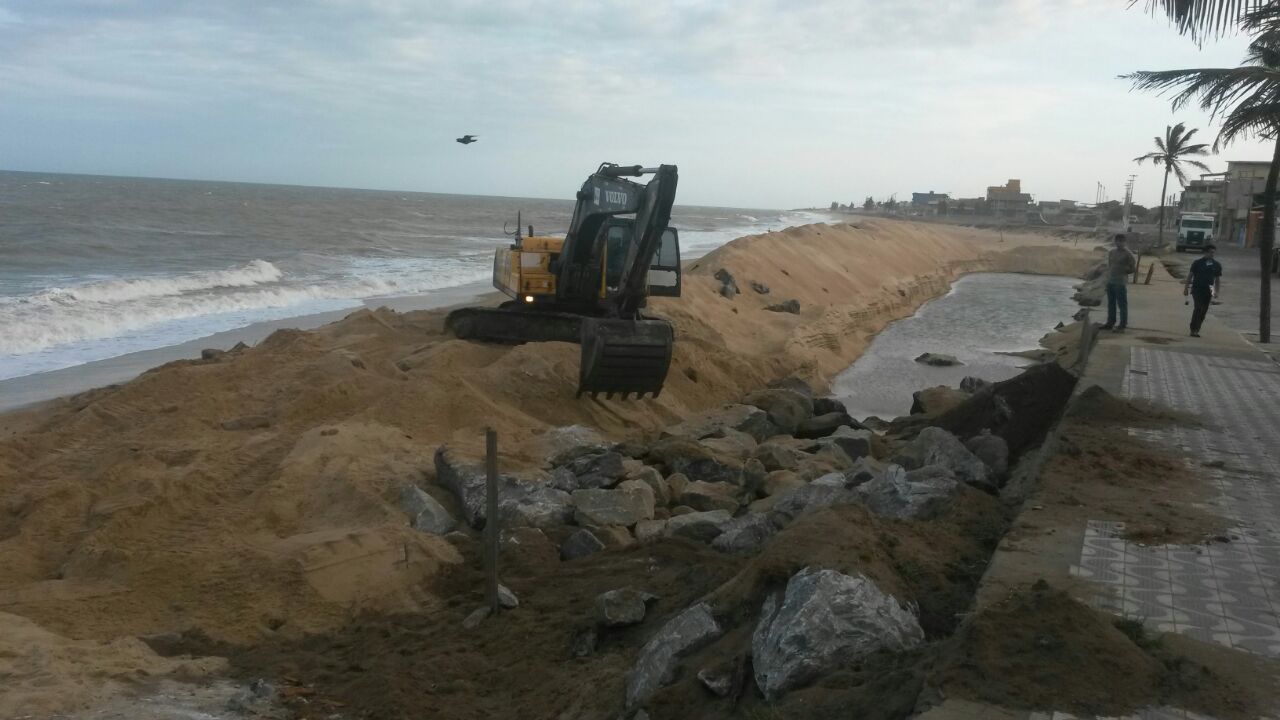 Segundo a Secretaria de Obras, a contenção nas praias de Marataízes será concluído entre 40 a 50 dias