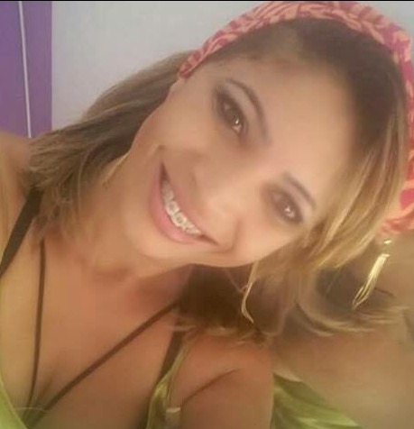 Cabeleireira é assassinada com mais de 10 facadas em Cariacica - Folha Vitória