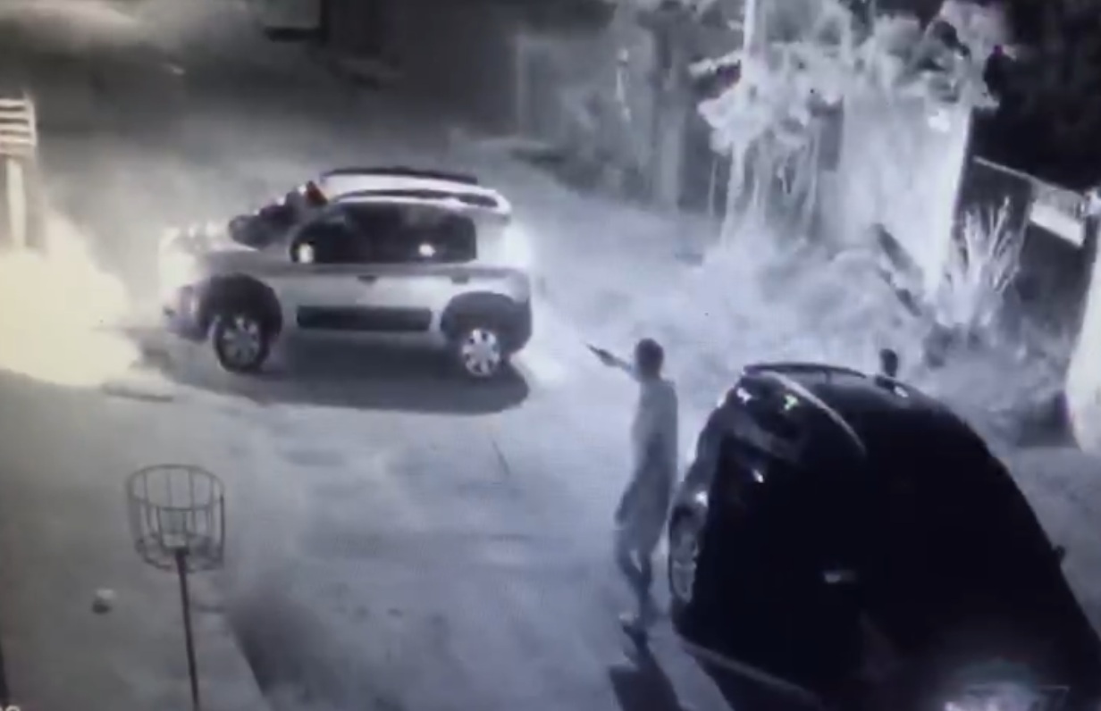 Criminosos usam carro roubado para cometer assalto em Vila Velha - Folha Vitória